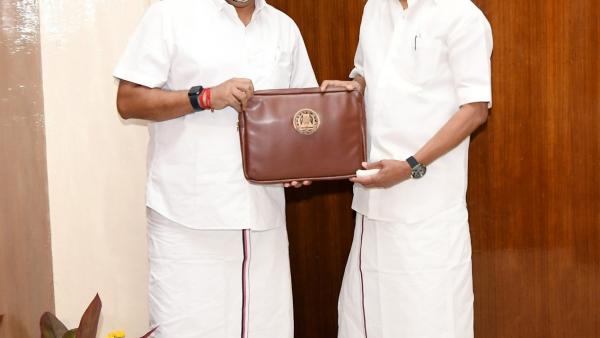 Registration fee to be reduced from 4 percent to 2 percent 