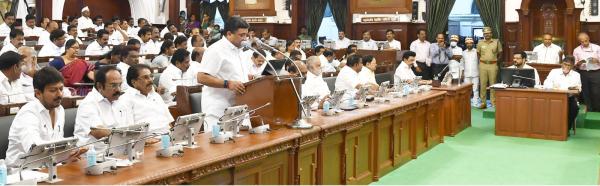 Registration fee to be reduced from 4 percent to 2 percent 