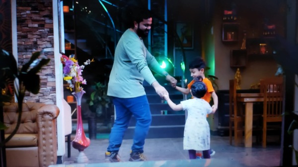 அப்பாவும் மகளும் நடிப்பு