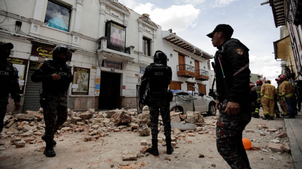 12 பேர் உயிரிழப்பு