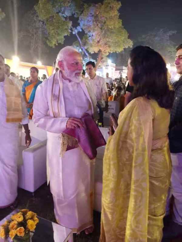 Why did PM Modi meet actress Radhika Sarathkumar suddenly and What is the reason? 