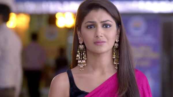 iniya iru malargal Pragya Current Status and Controversies 