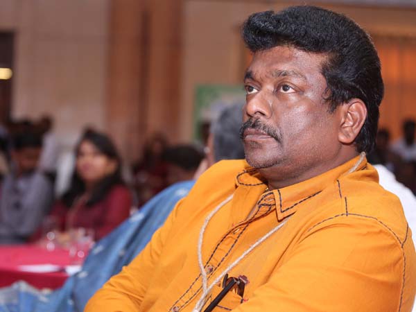 பல துயரங்களுக்கு பல துயரங்களுக்கு