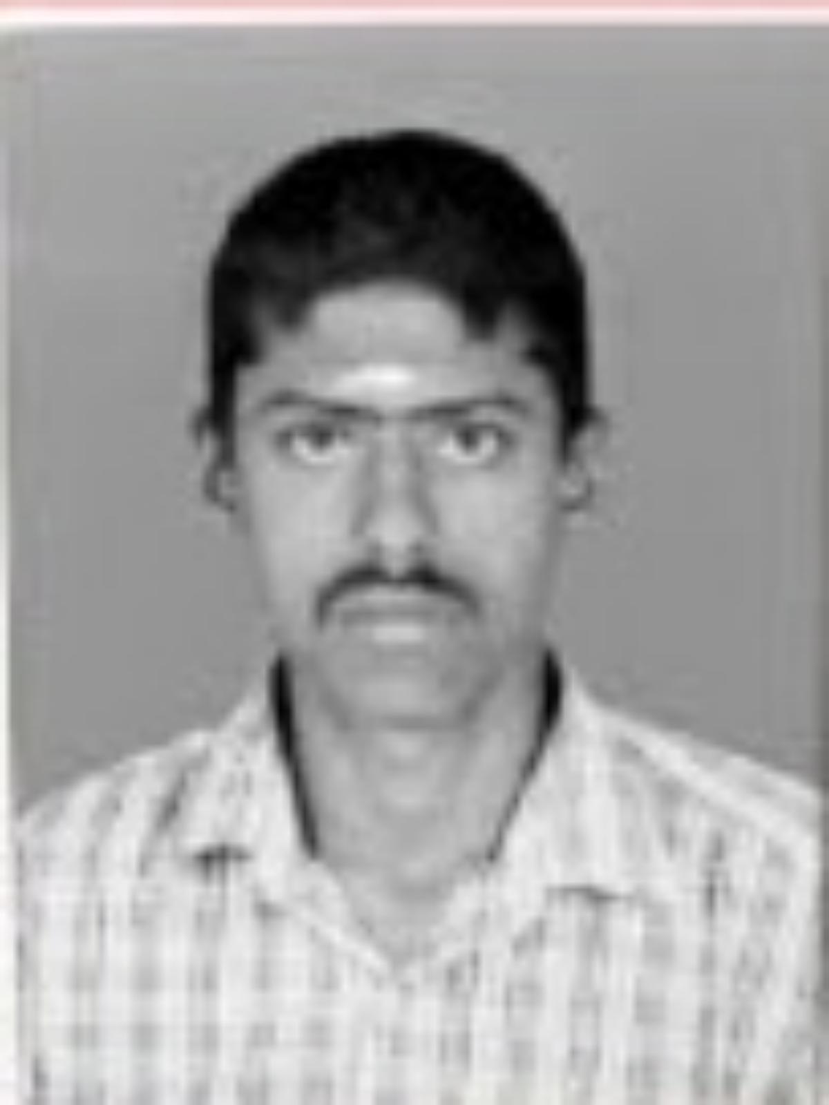  Coimbatore : father and son killed A two-wheeler collided with a private college bus near Sulur 