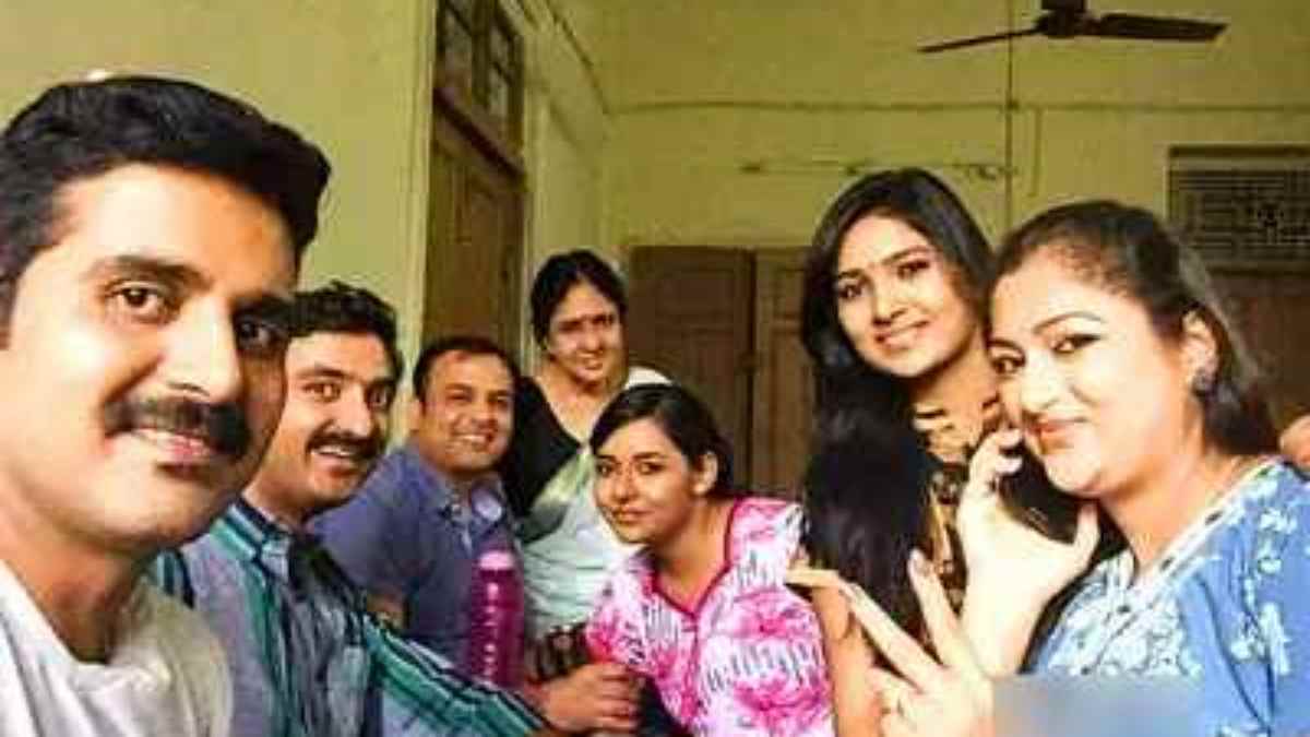 Actor Arvind has made his debut as Gopi friend in Baakiyalakshmi serial Actor Arvind has made his debut as Gopi friend in Baakiyalakshmi serial