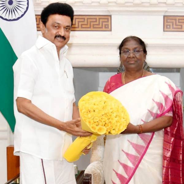 CM Stalin invites the President Draupadi murmu to inaugurate the 1,000 bedded Multi Speciality Hospital in Chennai. 