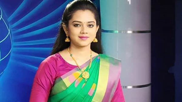 செய்தி வாசிப்பாளர் செய்தி வாசிப்பாளர்