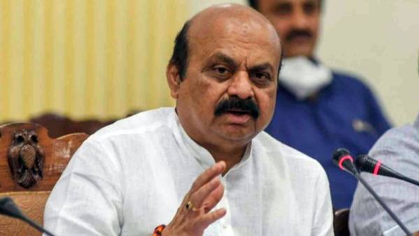 Great Strategies by karnataka Congress and BS yeddyurappa pinched actress shikaripuras cheek 