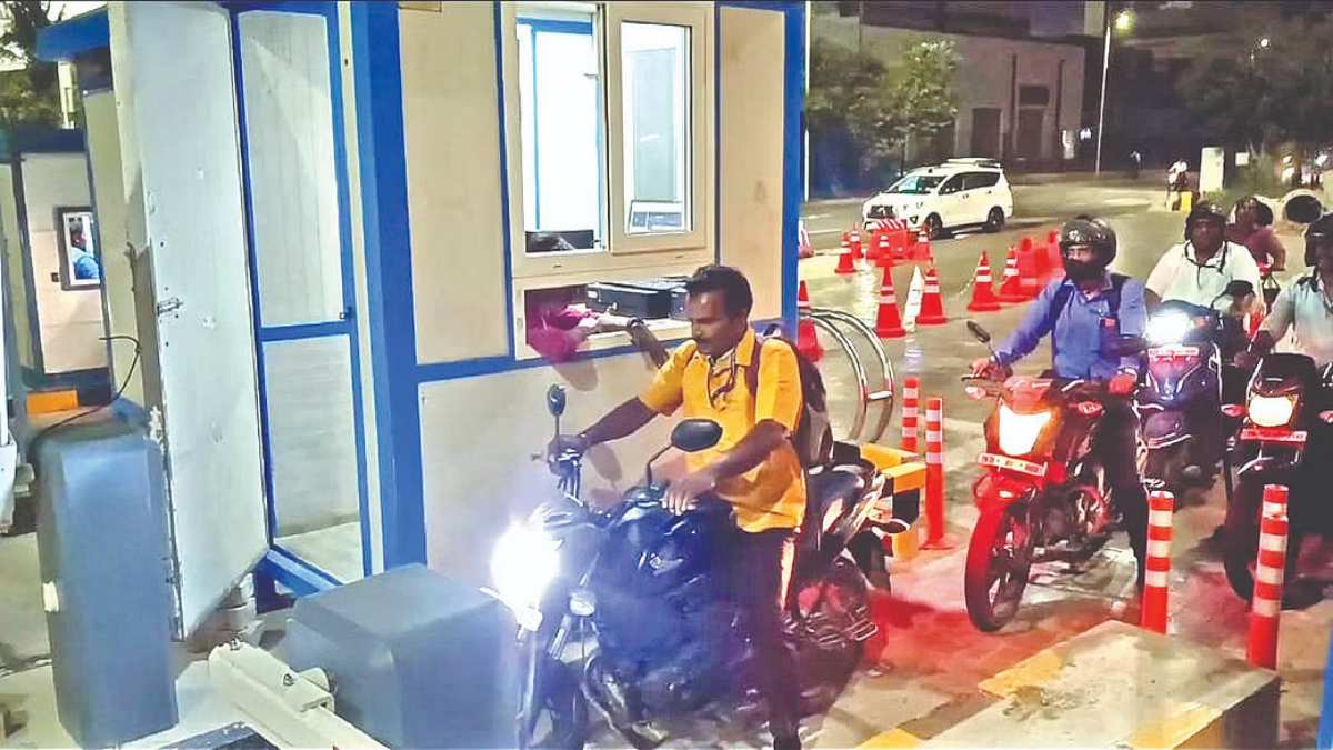 Motorcycle riders, Are you going to Chennai Airport ? Important update regarding toll collection 