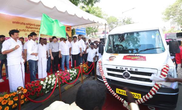  Udhayanidhi Stalin started the Mobile Artist Library which has various facilities 