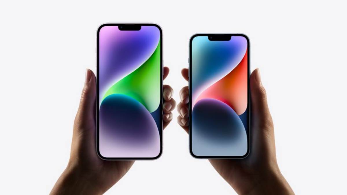 how the iPhone 14 helpful with its satellite connectivity, saving the lives of three students? 