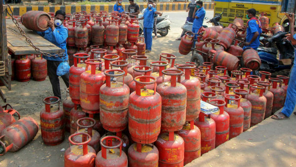 Risk of shortage of gas cylinders in southern districts? Truck drivers hold protest Risk of shortage of gas cylinders in southern districts? Truck drivers hold protest