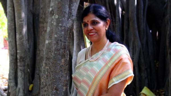 ரேவதிக்கு ஆதரவு 