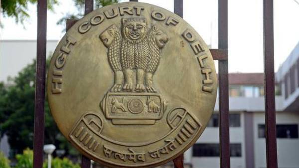 EPS file a petition in delhi High court to direct EC approves amendment AIADMK Bylaws EPS file a petition in delhi High court to direct EC approves amendment AIADMK Bylaws