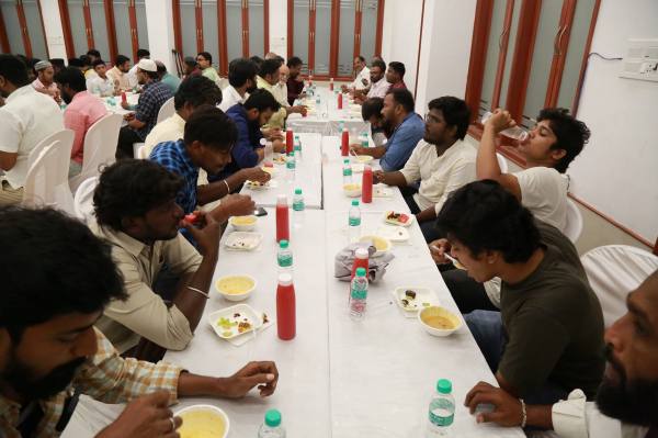 Tamil Cinema directors tour in Chennai Mosque due to Ramadan 