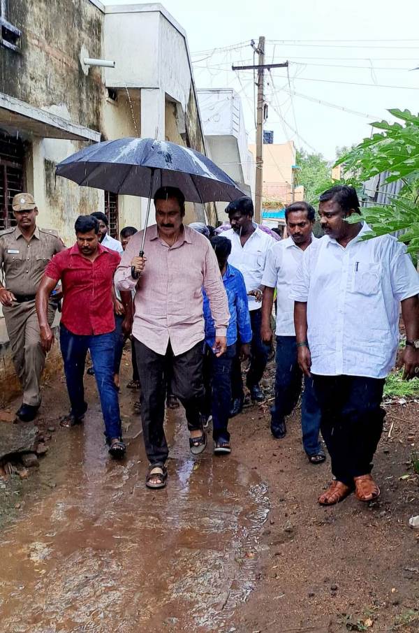 Anbumani ramadoss, has met the representatives of Devar, Yadavar, Devendra Kula Velalar, Naidu and other communities 