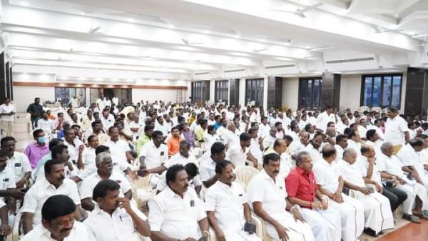 திமுக மாவட்ட செயல்வீரர்கள் திமுக மாவட்ட செயல்வீரர்கள்