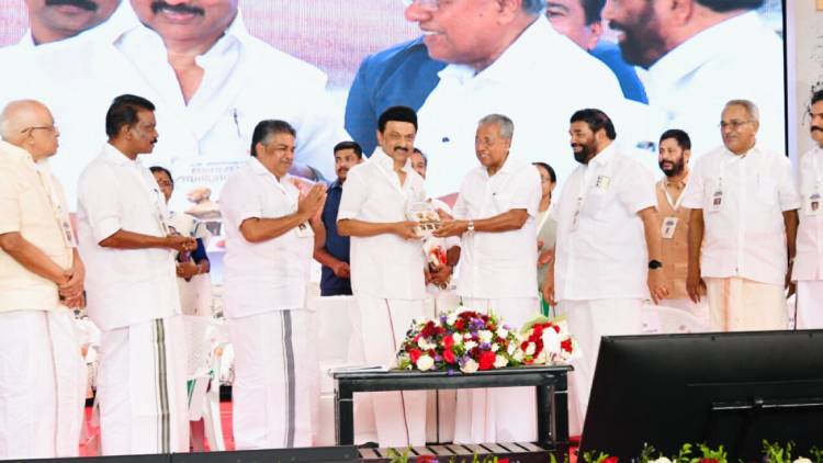 நூற்றாண்டு விழாவில் ஸ்டாலின் 