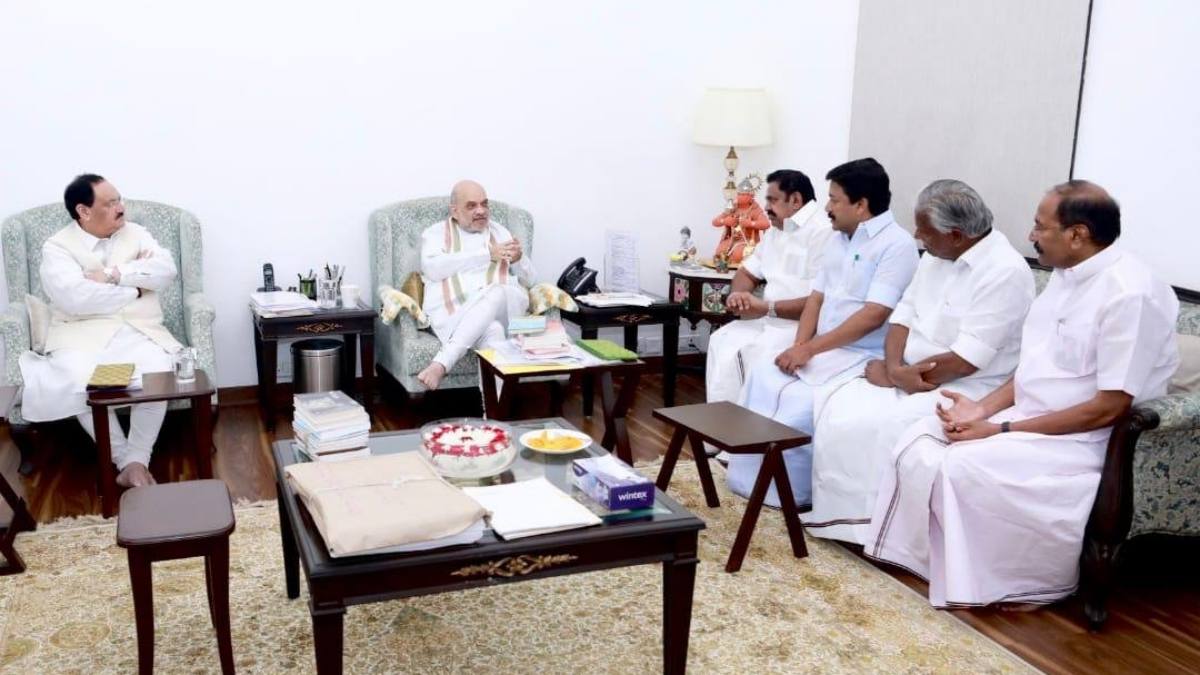 How many seats for BJP? What is Edappadi palanisamys reply to Amit shah 