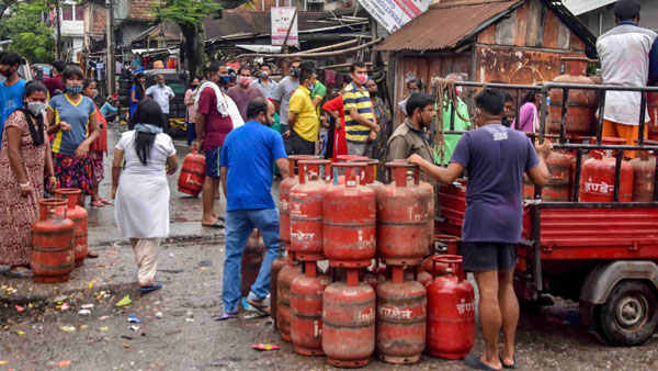 Union Government approves PNG, CNG gas to Cost Less 10 percent Union Government approves PNG, CNG gas to Cost Less 10 percent