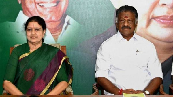 O Panneerselvam confirms in the party meeting that he will call Sasikala for the summit 