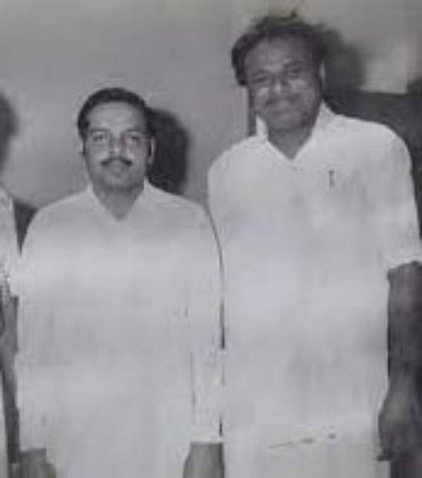 In today series of throw back stories, we are going to see about the late Thamarai kani 