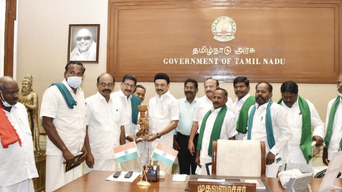 Delta region farmers met CM Stalin in person and thanked him Delta region farmers met CM Stalin in person and thanked him