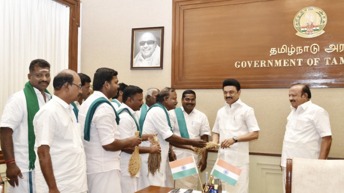 Delta region farmers met CM Stalin in person and thanked him Delta region farmers met CM Stalin in person and thanked him