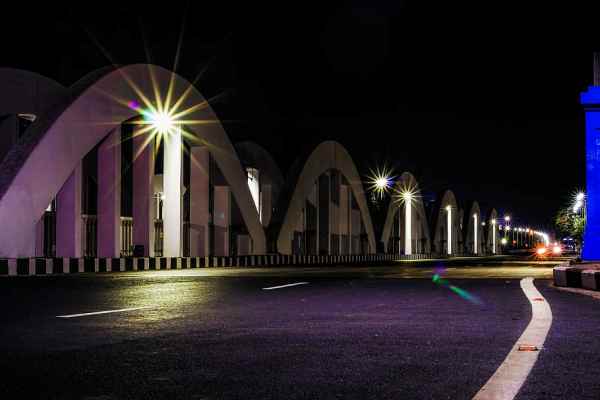 Why police are closing the Chennai over bridges during night time and What is the reason behind it? 