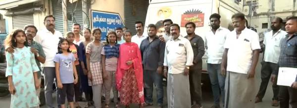  Udhayanidhi Stalin started the Mobile Artist Library which has various facilities 