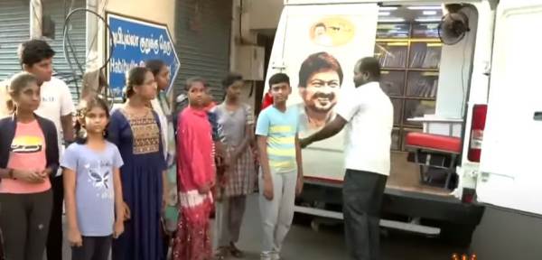  Udhayanidhi Stalin started the Mobile Artist Library which has various facilities 