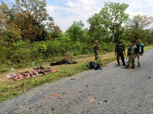 Viral video surfaces showing moments after Dantewada Maoists attack in Chhattisgarh Viral video surfaces showing moments after Dantewada Maoists attack in Chhattisgarh