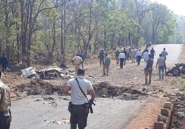 Viral video surfaces showing moments after Dantewada Maoists attack in Chhattisgarh Viral video surfaces showing moments after Dantewada Maoists attack in Chhattisgarh
