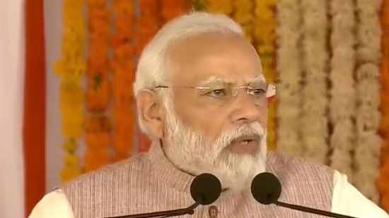  Why Modi didnt meet EPS and OPS in Chennai Visit - Journalist Priyan 