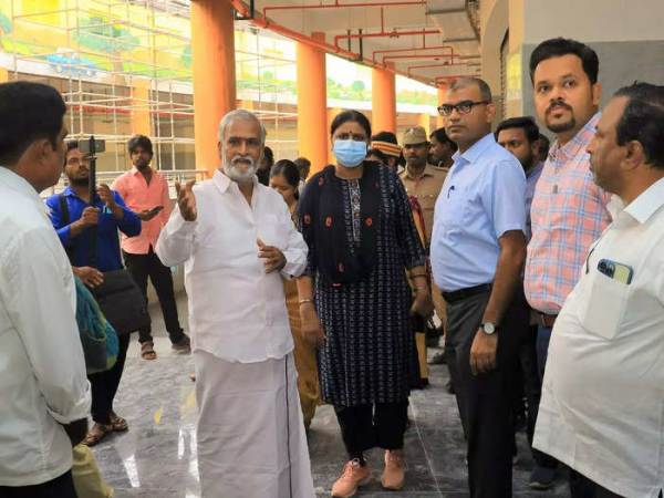 Happy announcement by minister sekar babu and final stages of the new bus terminal at kilambakkam Happy announcement by minister sekar babu and final stages of the new bus terminal at kilambakkam