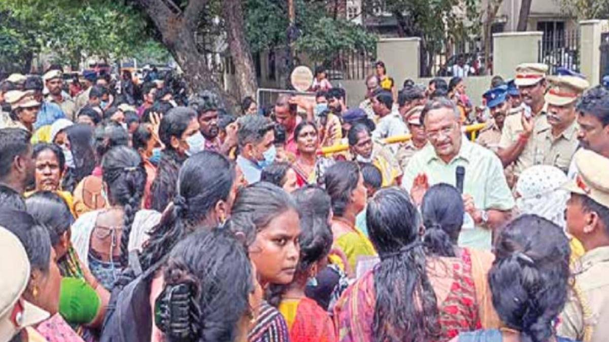 Complaint against Moha exports company for money fraud like aarudhra scam 