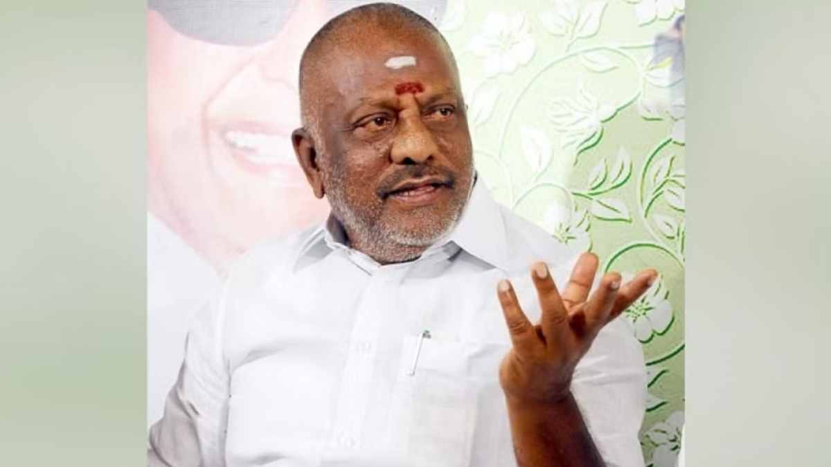  O Pannerselvam team formed ADMK head office like stage for Trichy maanadu