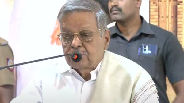 Will VK Sasikala and TTV Dinakaran come to Trichy conferenc and Will O paneeerselvam prove its strength