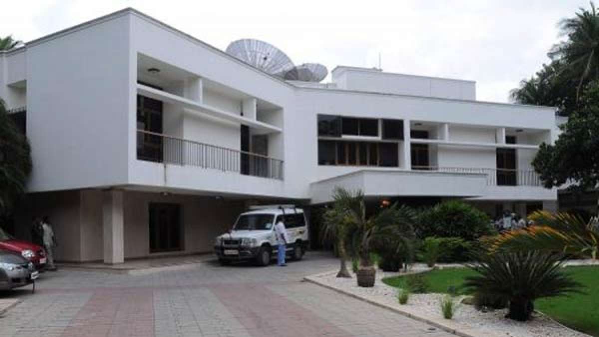 Do you know about the special bell that is placed in Late CM Jayalalithae poes Garden house? 