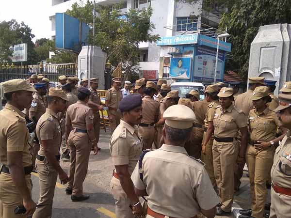 Before buying an used vehicle, what are all the checks you have to make? : Chennai traffic police advice Before buying an used vehicle, what are all the checks you have to make? : Chennai traffic police advice