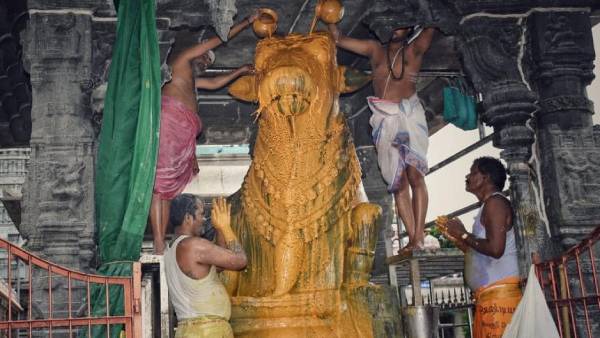 Somavar pradhosam that solves trials What are the benefits of going to Shiva temple! 