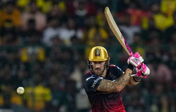 RCB skipper DU Plesis bare body pics gets attention: What is the meaning of his arabic tattoo? RCB skipper DU Plesis bare body pics gets attention: What is the meaning of his arabic tattoo?