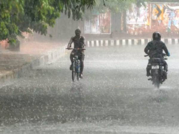  Amid Summer heat, Tamilnadu will receive summer rain for next couple of days
