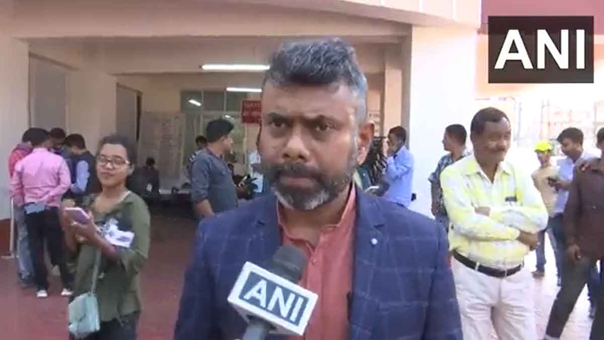 Assam BJP MLA requesting PM Narendra Modi to demolish Taj Mahal 