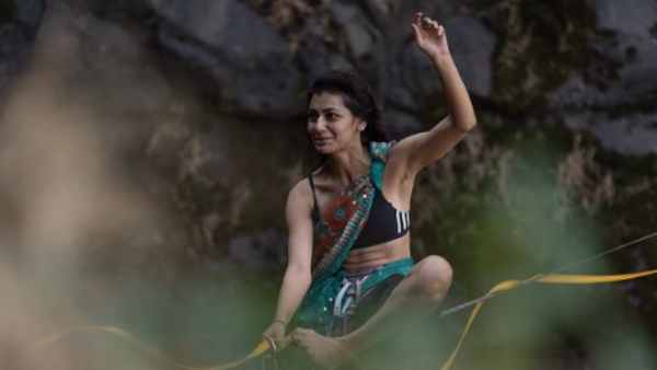 iniya iru malargal Pragya Current Status and Controversies 