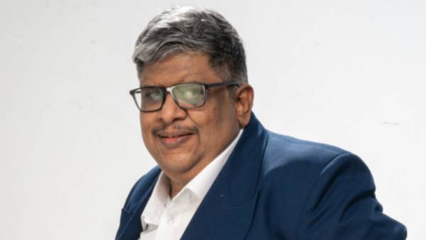ஆனந்த் சீனிவாசன் ஆனந்த் சீனிவாசன்