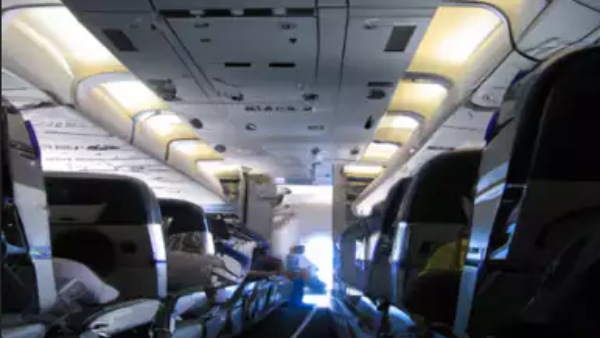  கை பிடித்து இழுத்து