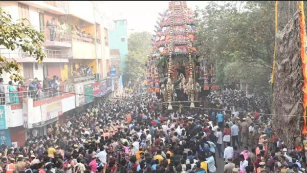 வாழ்க்கையில் சிக்கல் 