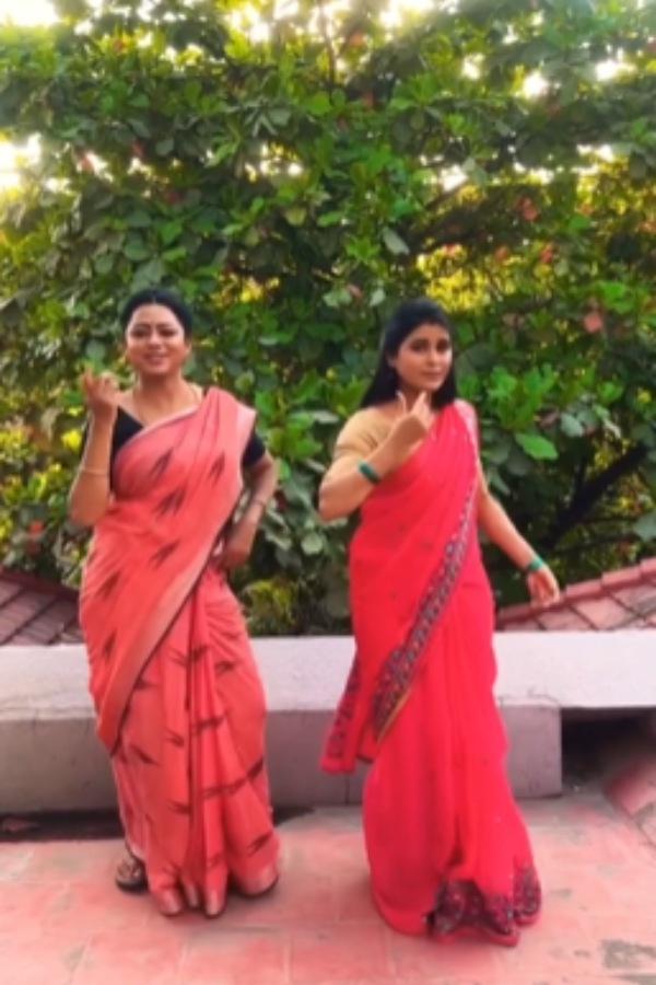 ரசிகர்களின் ஆதரவு