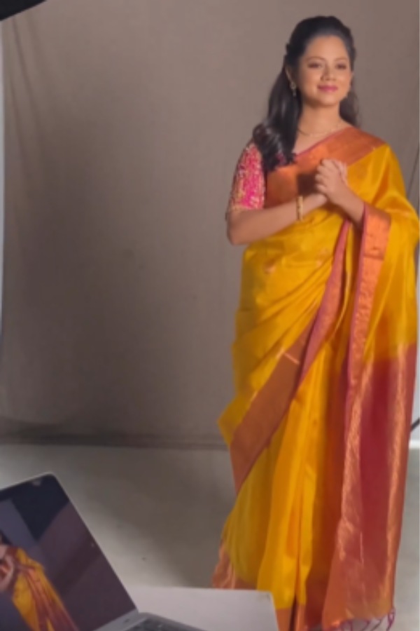 தொகுப்பாளராக அறிமுகம் தொகுப்பாளராக அறிமுகம்